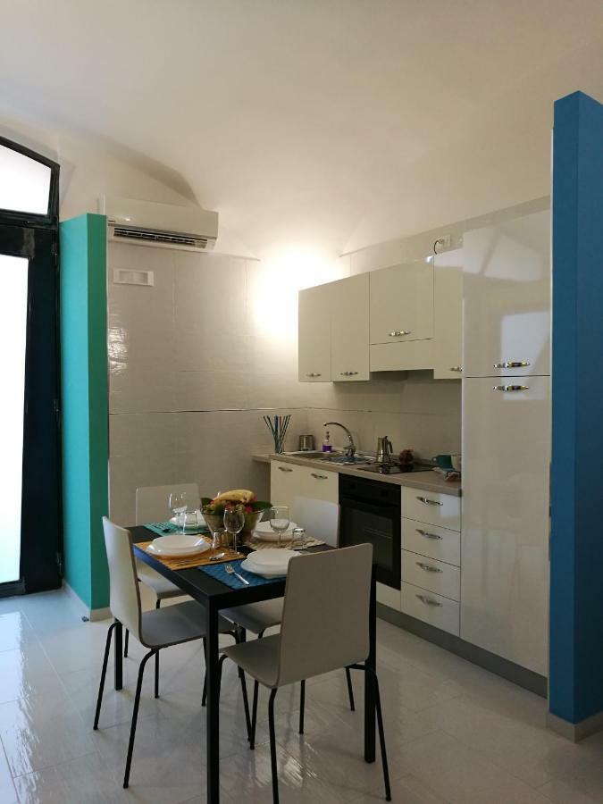 Holidayhouse089 Salerno Bagian luar foto